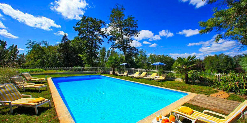 Hotel Logis Restaurant Chateau Bellevue 3*